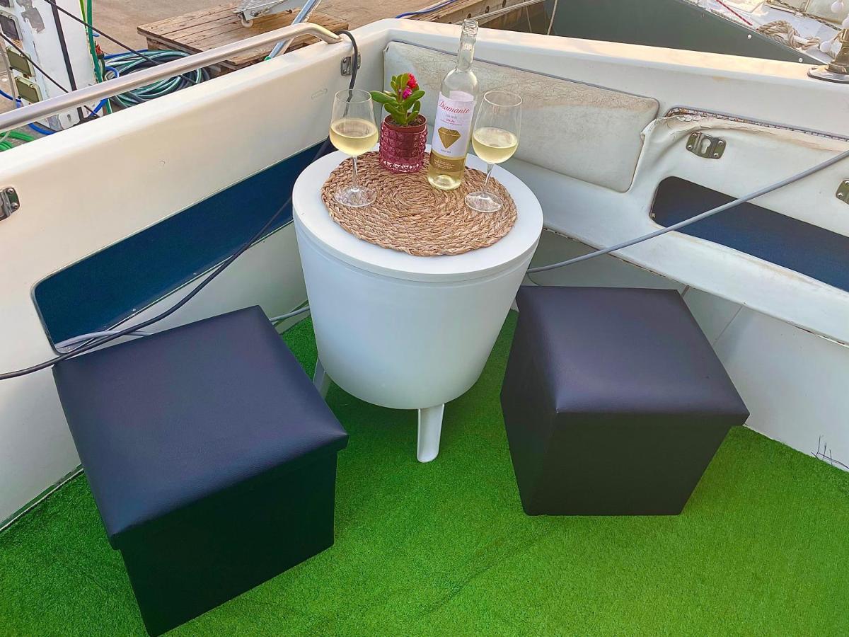 Yacht Hotel Barcelona 圣阿德里安-德贝索斯 外观 照片