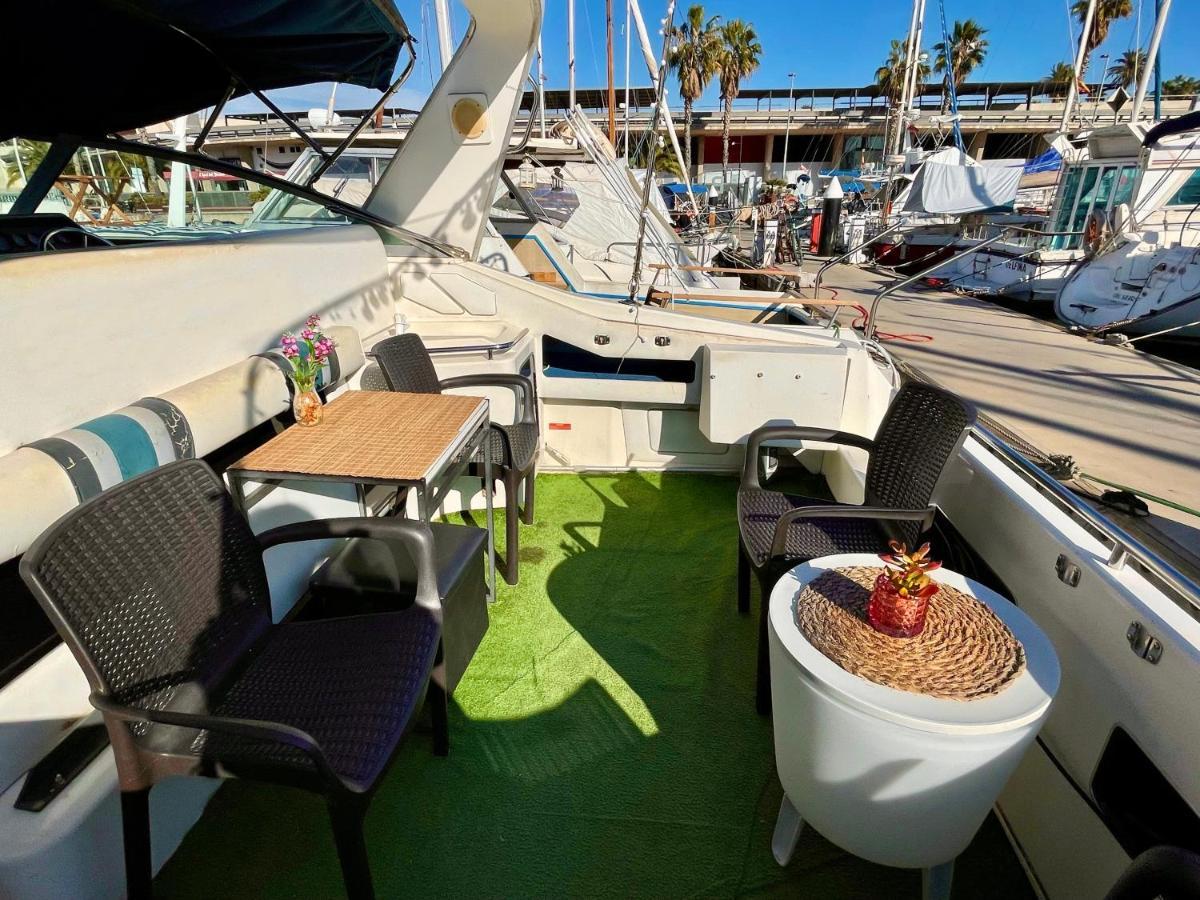 Yacht Hotel Barcelona 圣阿德里安-德贝索斯 外观 照片