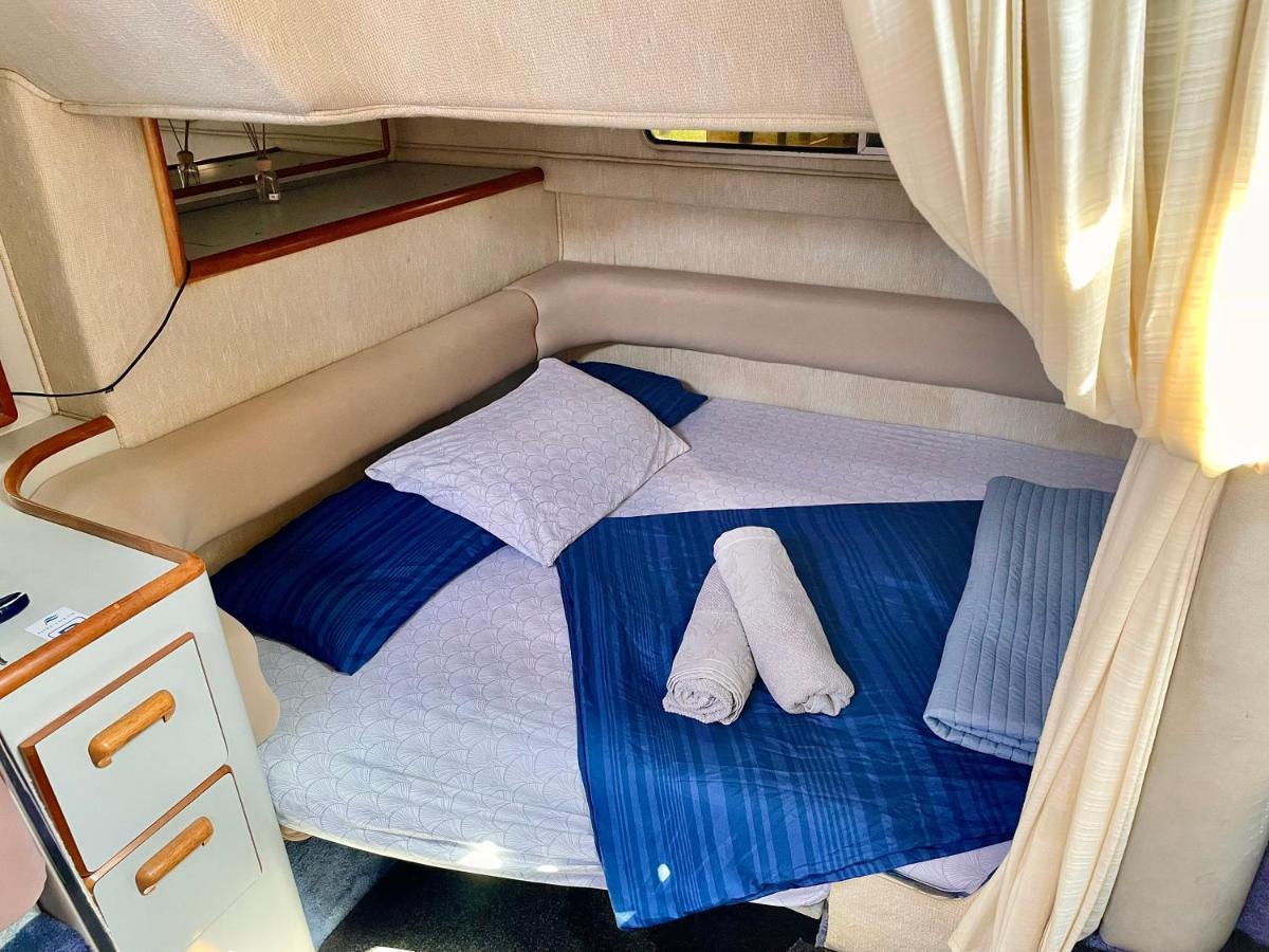 Yacht Hotel Barcelona 圣阿德里安-德贝索斯 外观 照片